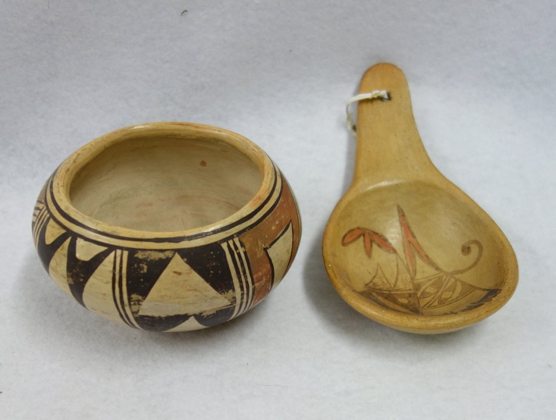 Two decorated Native American earthenware pieces (1 of 4)