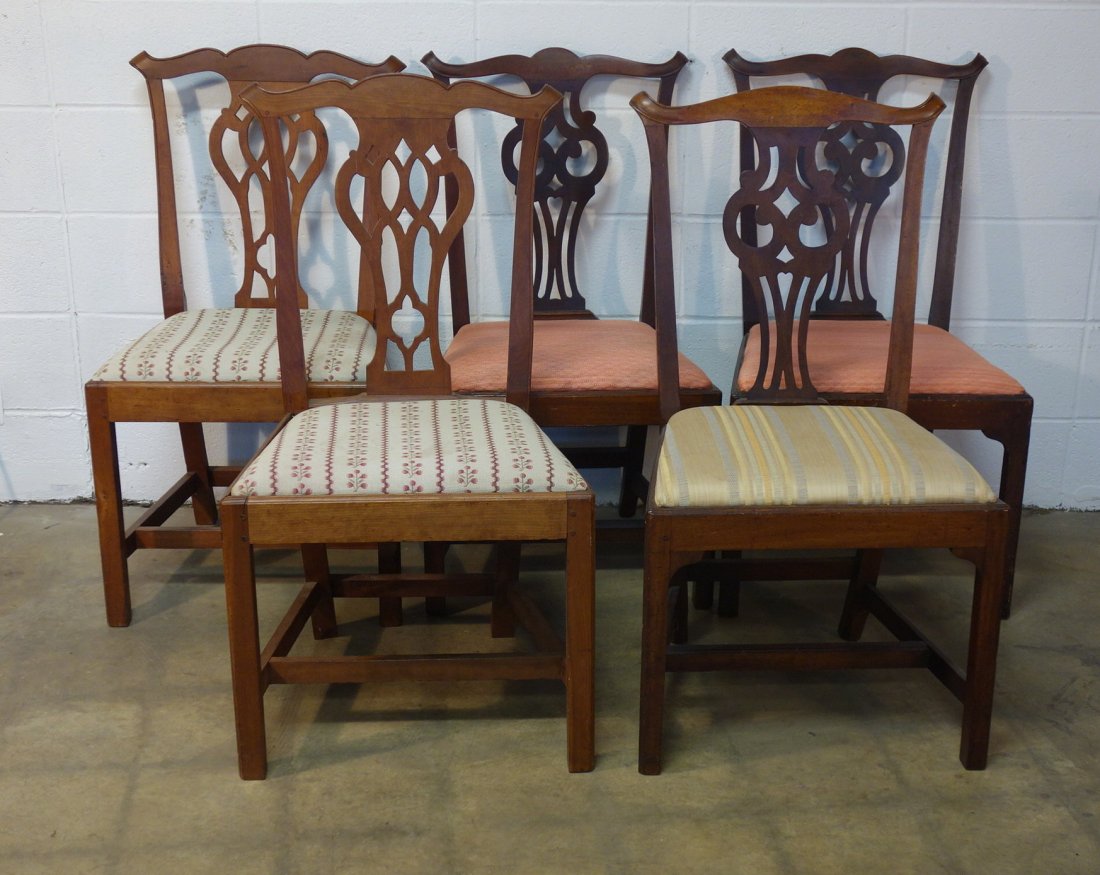 Five Chippendale country chairs, all with fitted seats. (1 of 10)