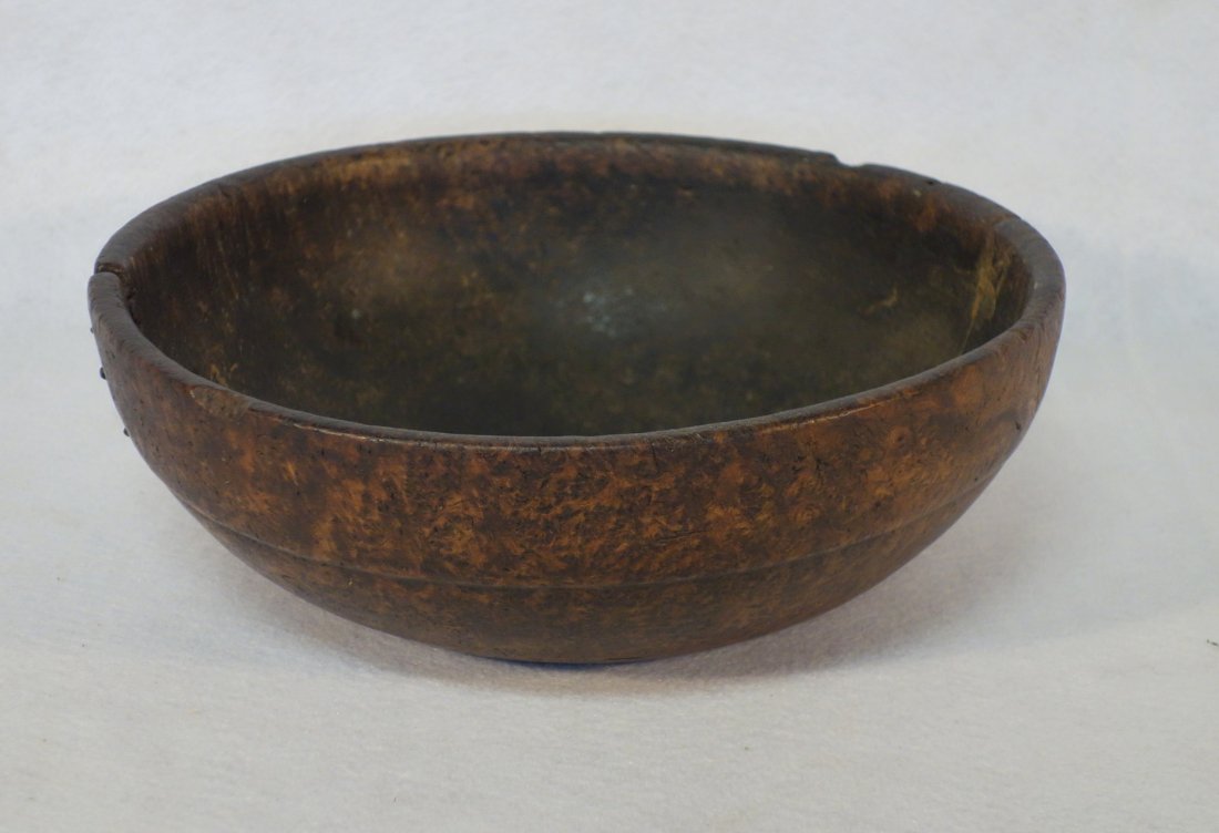 Early turned burl wood ash bowl with old stapled repair (1 of 6)