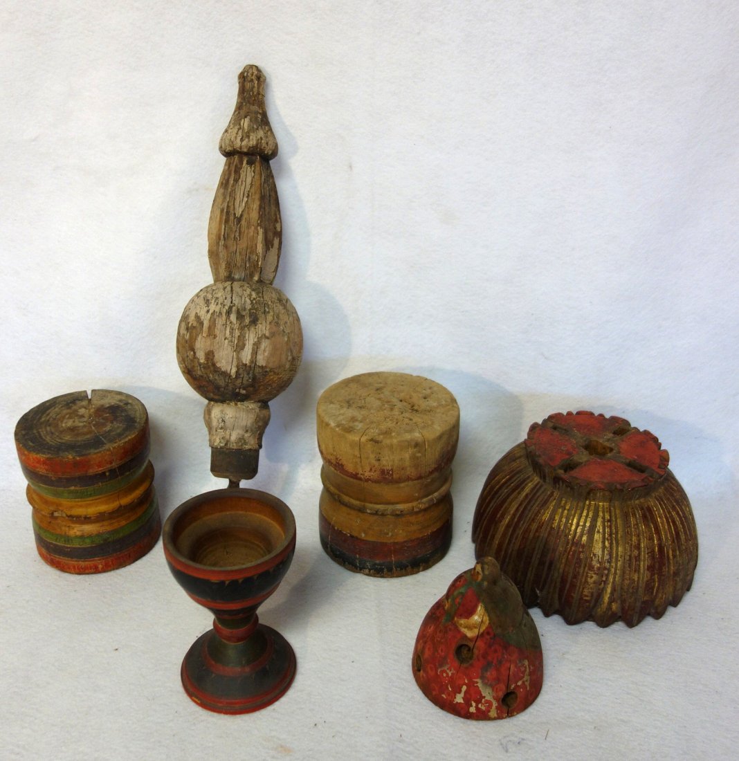 Grouping of architectural wooden items including 2 (1 of 5)