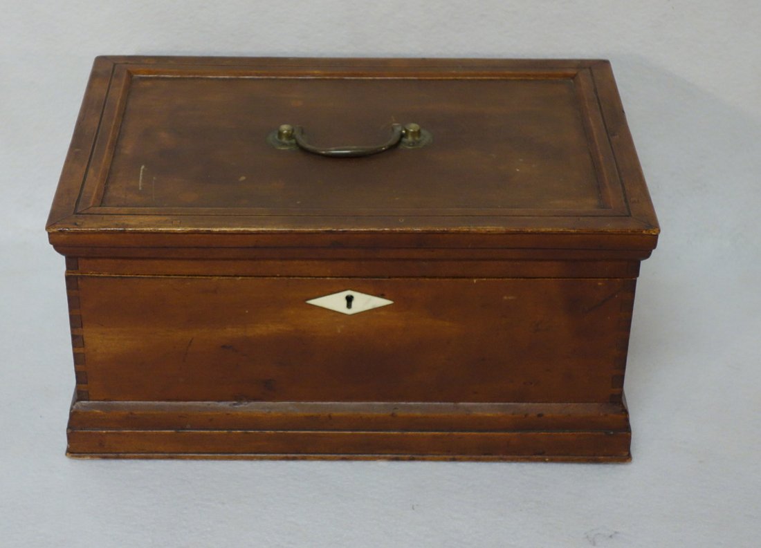 Early dovetailed dresser box lined with wall paper - (1 of 7)