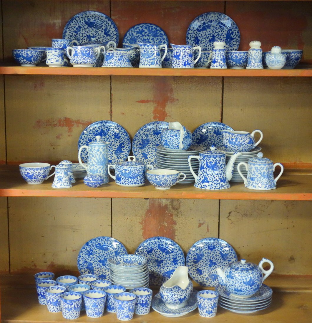 Large collection of 103 pieces of  blue and white (1 of 4)