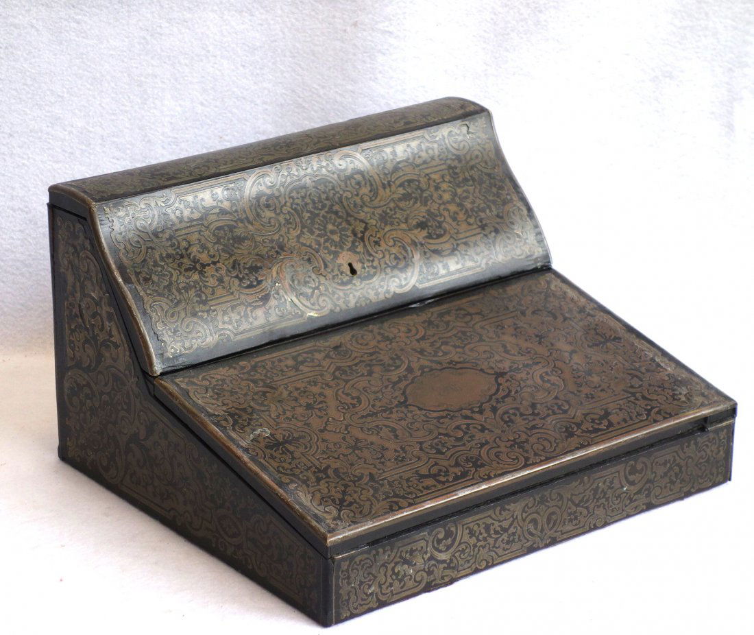 Victorian ornate traveling desk with detailed brass (1 of 4)