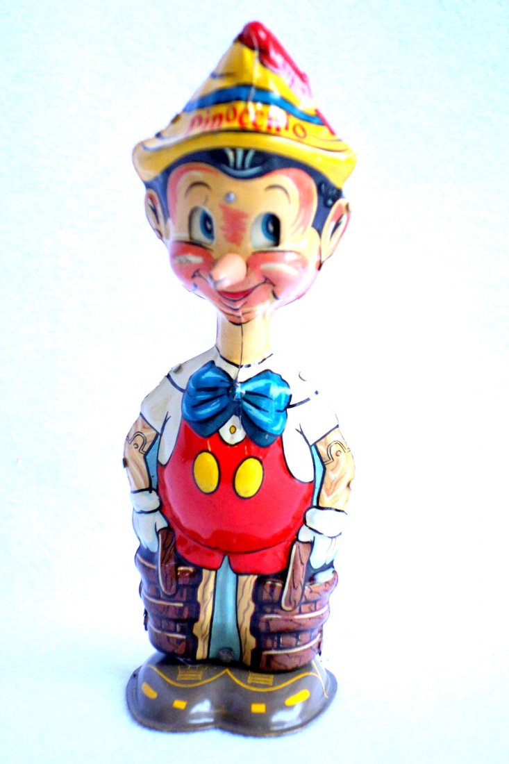 Tin Pinocchio windup toy by Marx, copyright 1930 Walt (1 of 2)