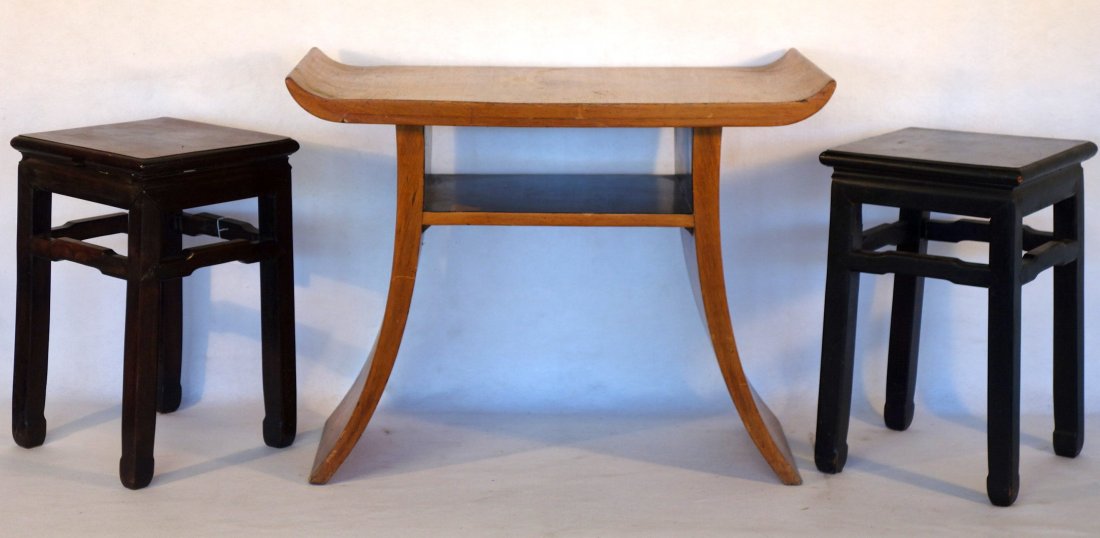 Three oriental end tables most with use wear, one teak: Three oriental end tables most with use wear, one teak wood with losses, the other teak wood good condition (both teak wood tables signed with original signatures on base). Late 19th to early 20th cen