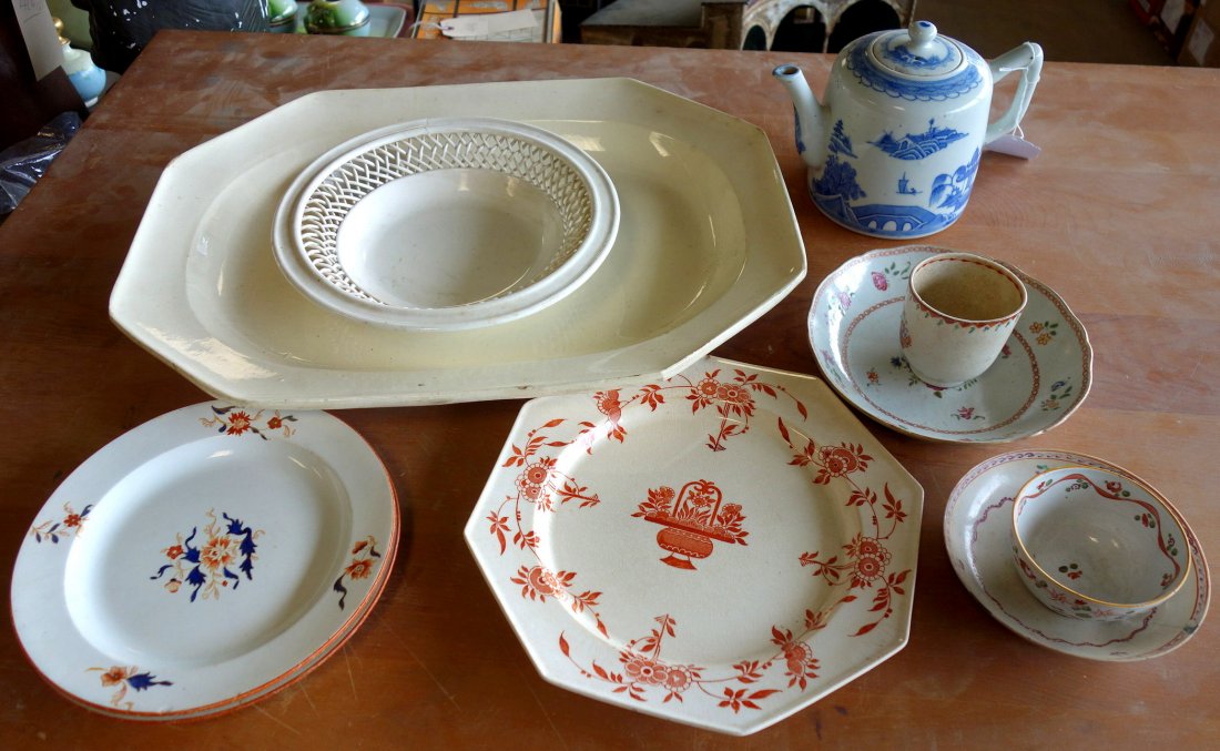 "Grouping of mostly Chinese export china & creamware.: "Grouping of mostly Chinese export china and early English creamware, including Canton tea pot - good condition - 19th century, 5 old plates/saucers (5.5"D to 10"D), 2 cups, creamware platter with sma