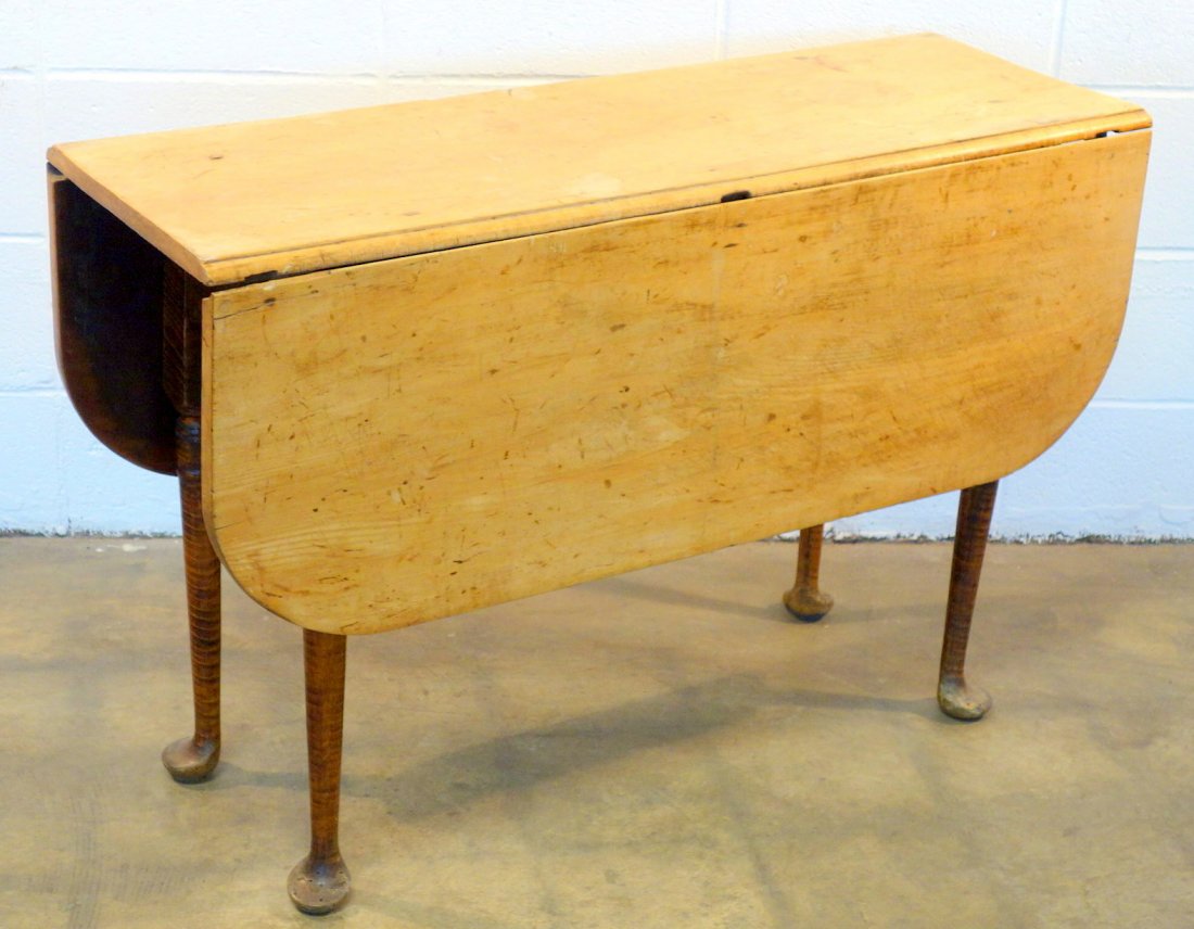 Queen Anne swing leg drop-leaf table with striking (1 of 10)