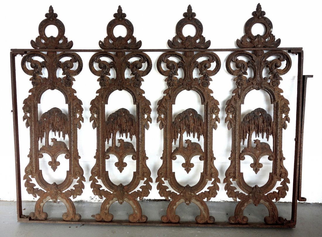 Cast iron garden/mourning gate decorated with lambs (1 of 2)