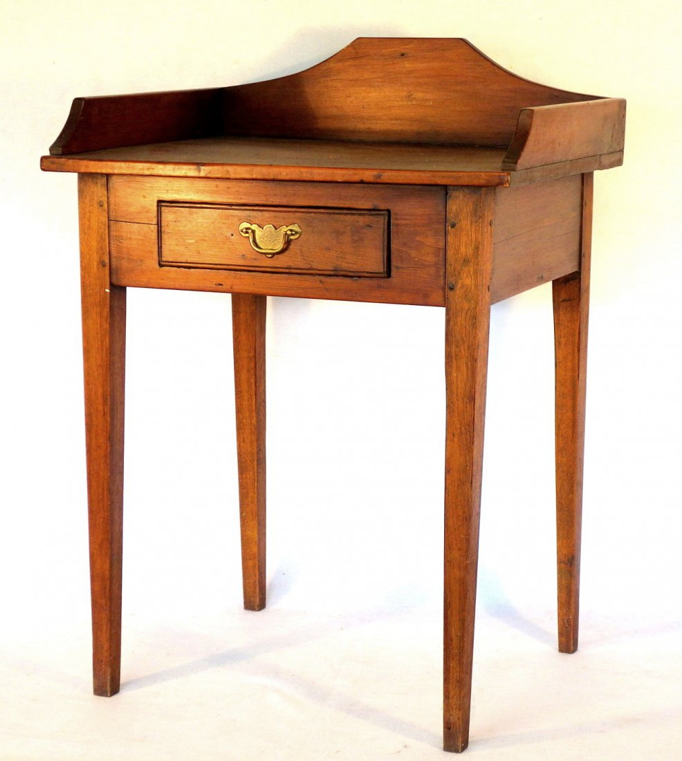 Hepplwhite work table with backsplash, center drawer (1 of 3)