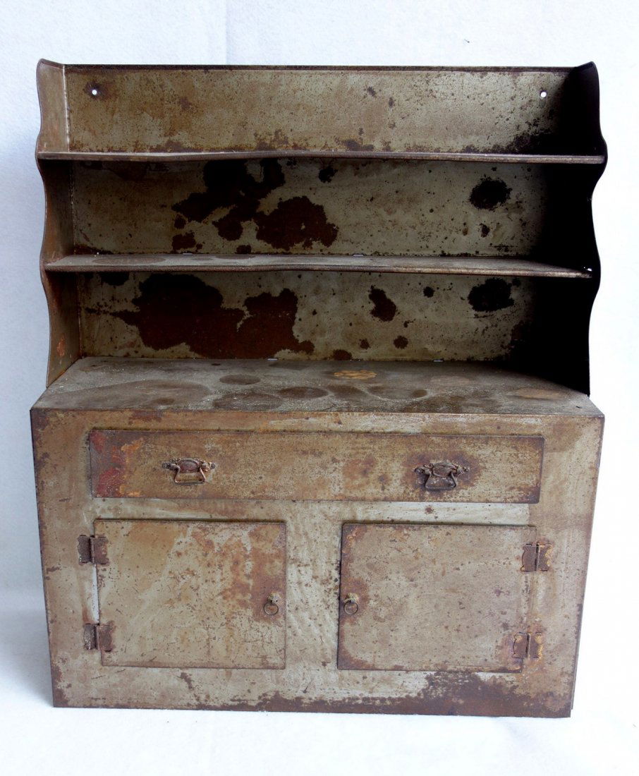 Sheet iron doll's cupboard having an open top with 2 (1 of 4)