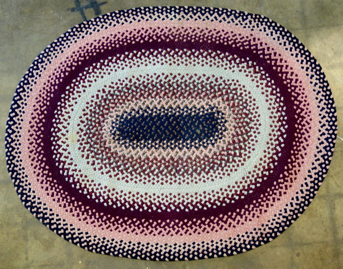 Oval braided rug - one small hardly noticeable stain, (1 of 4)