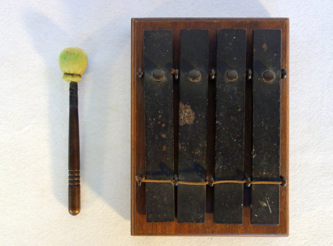 Early 20th century liberty chime dinner bell: Early 20th century liberty chime dinner bell manufactured by Koheler - Liebich. Good condition.