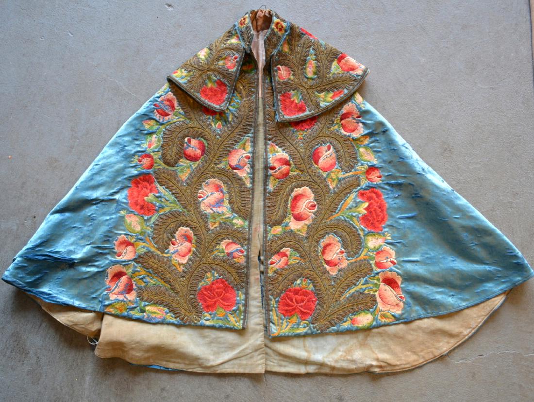 Beautiful Spanish bull fighter's ceremonial entrance (1 of 10)