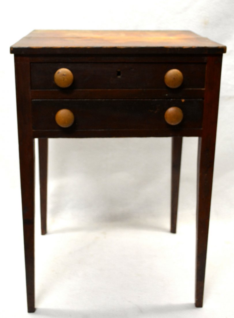 Hepplewhite 2 drawer work table - large expansion crack (1 of 3)