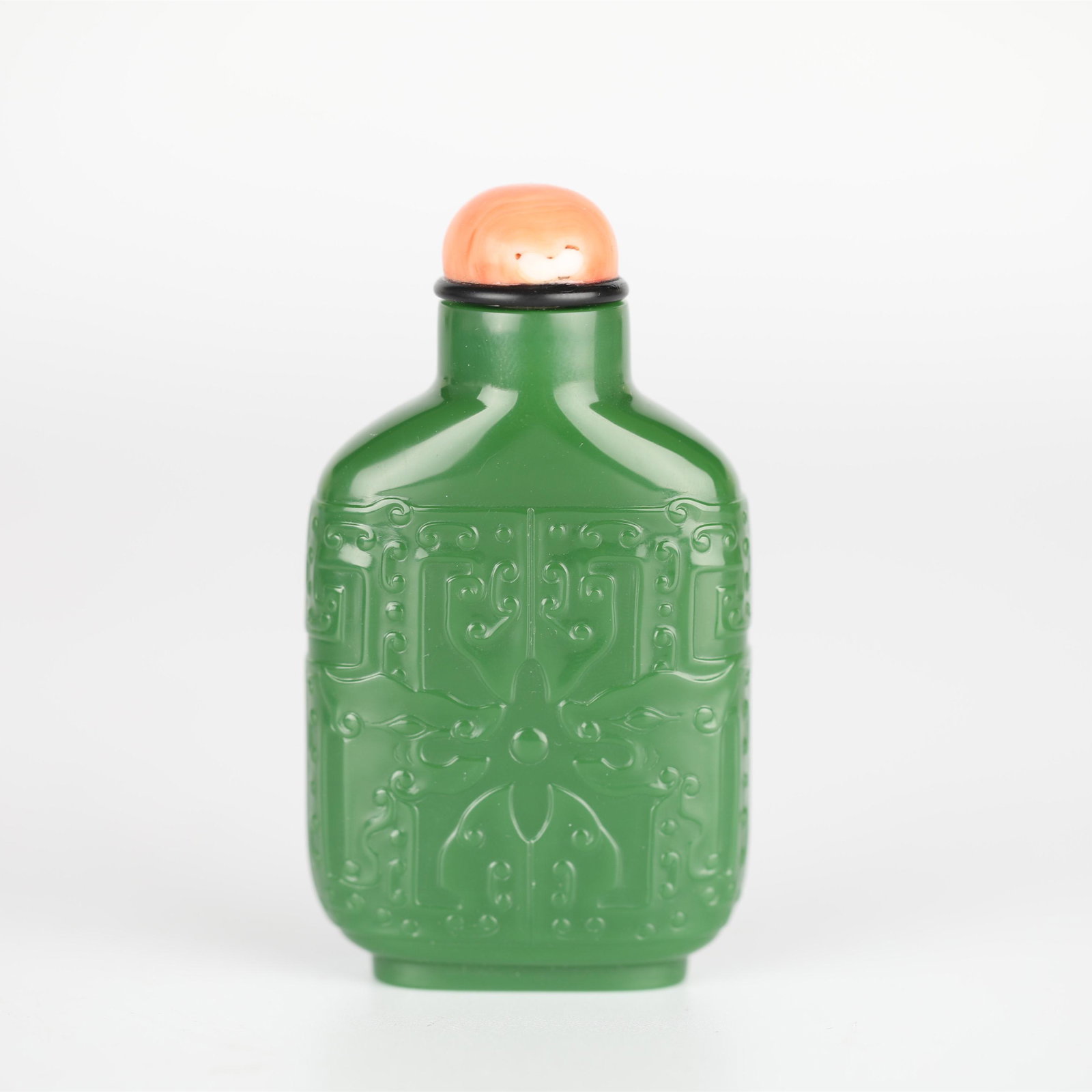 18th£¬Green glass snuff bottle (1 of 7)