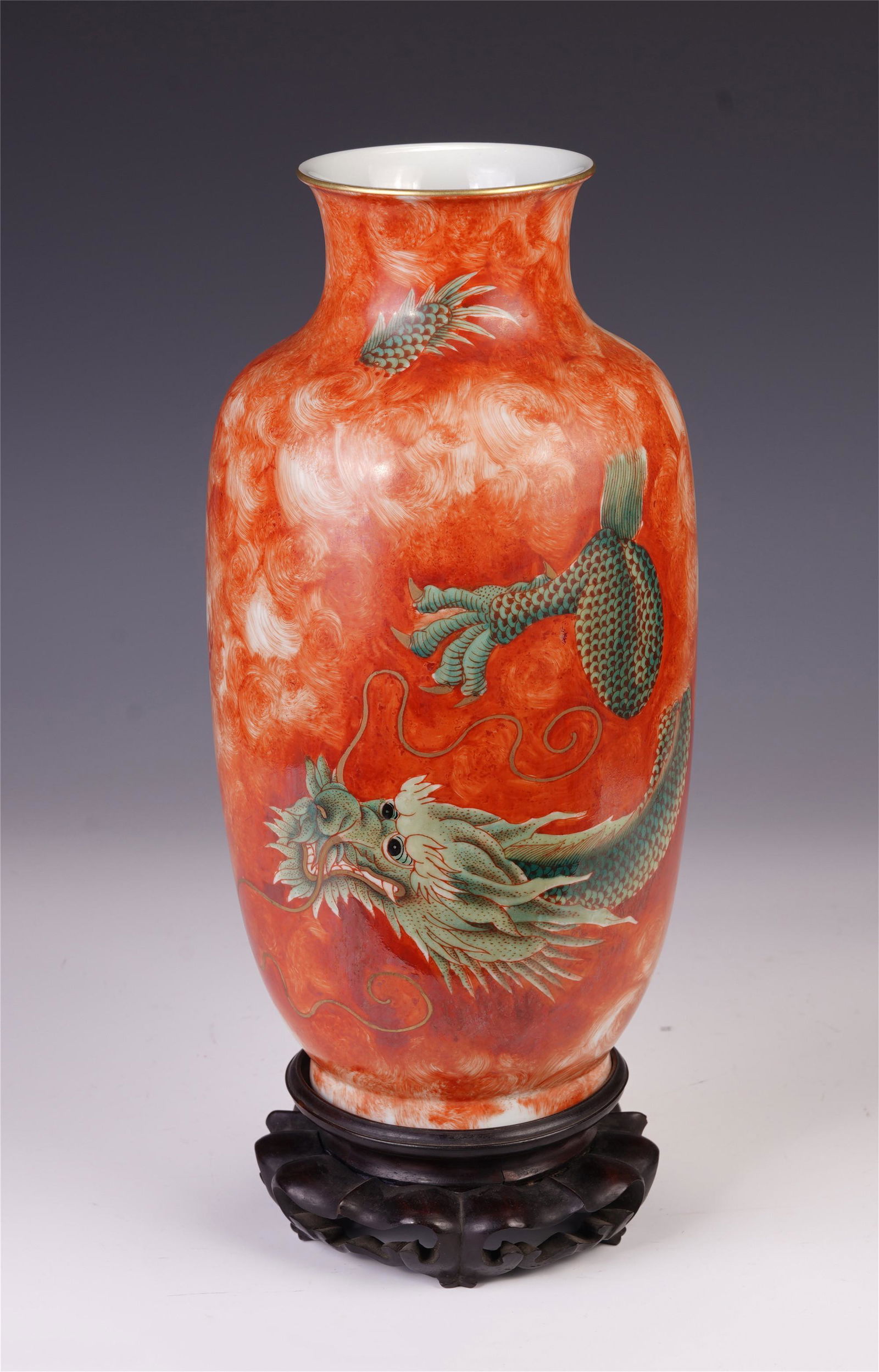 A CHINESE STONE GLAZE GOLD PAINTED DRAGON PATTERN VIEWS: H. 34.8 cm.