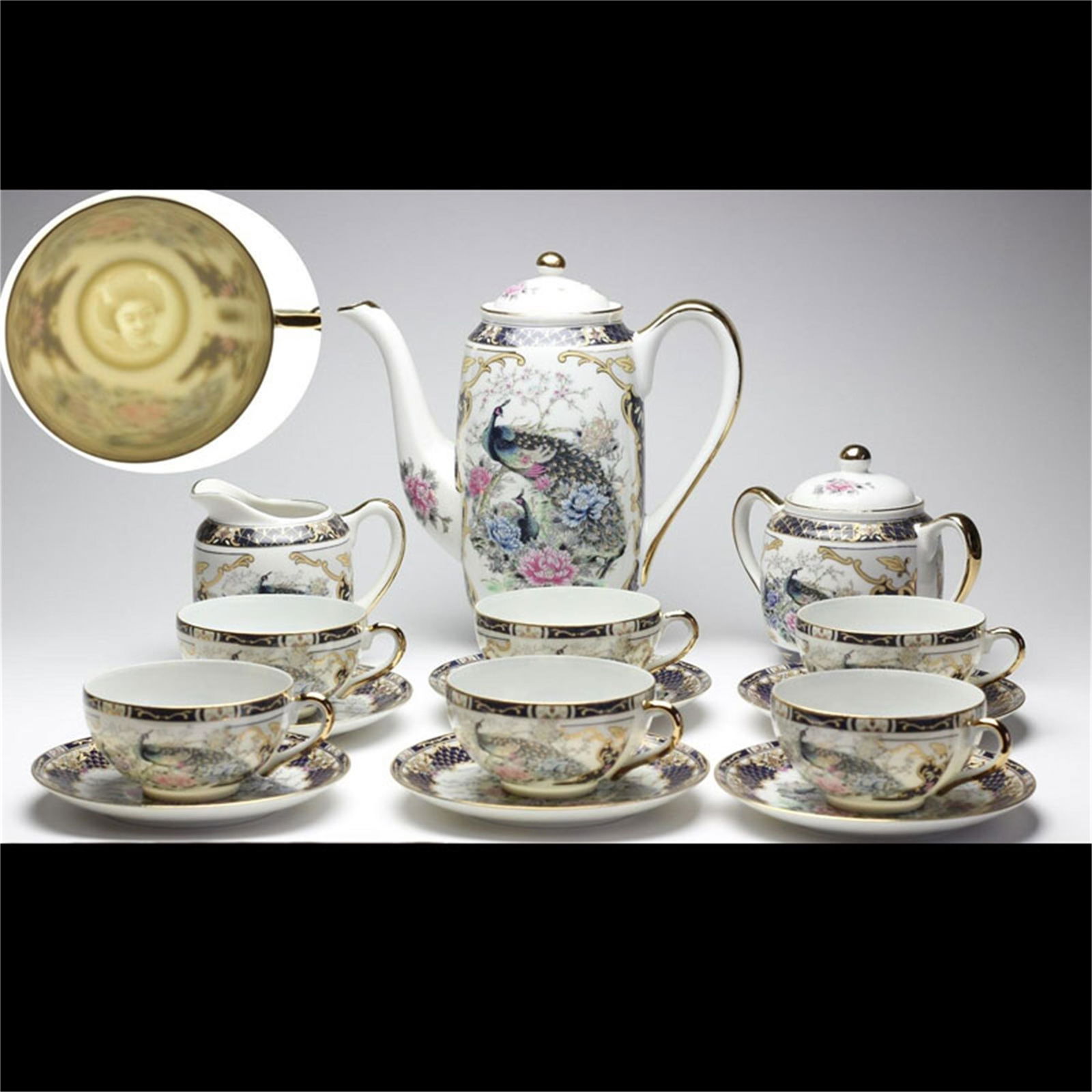 A Set of Japanese Porcelain Tea Set: Ht. 18cm, Multi-Sizes