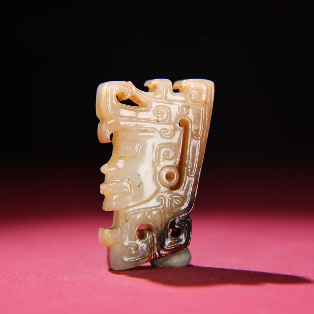 A Chinese Carved Jade Buddha Top Pendant (1 of 9)