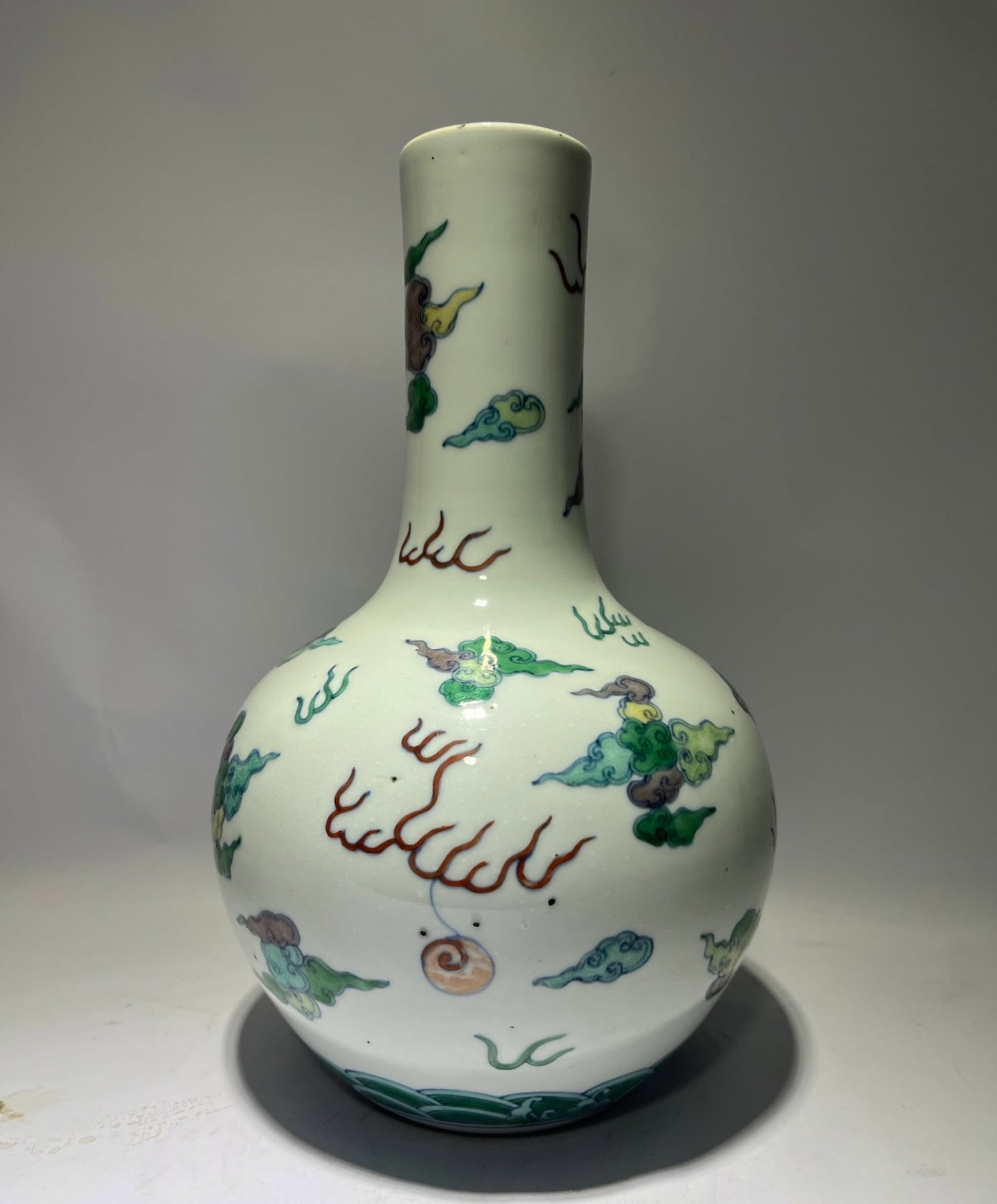 A Chinese Famille-Rose Porcelain Vase (1 of 9)
