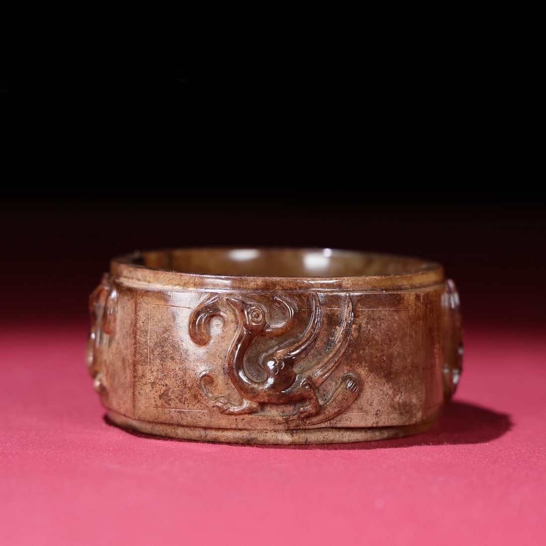 A Chinese Carved Jade Ring Decoration (1 of 9)