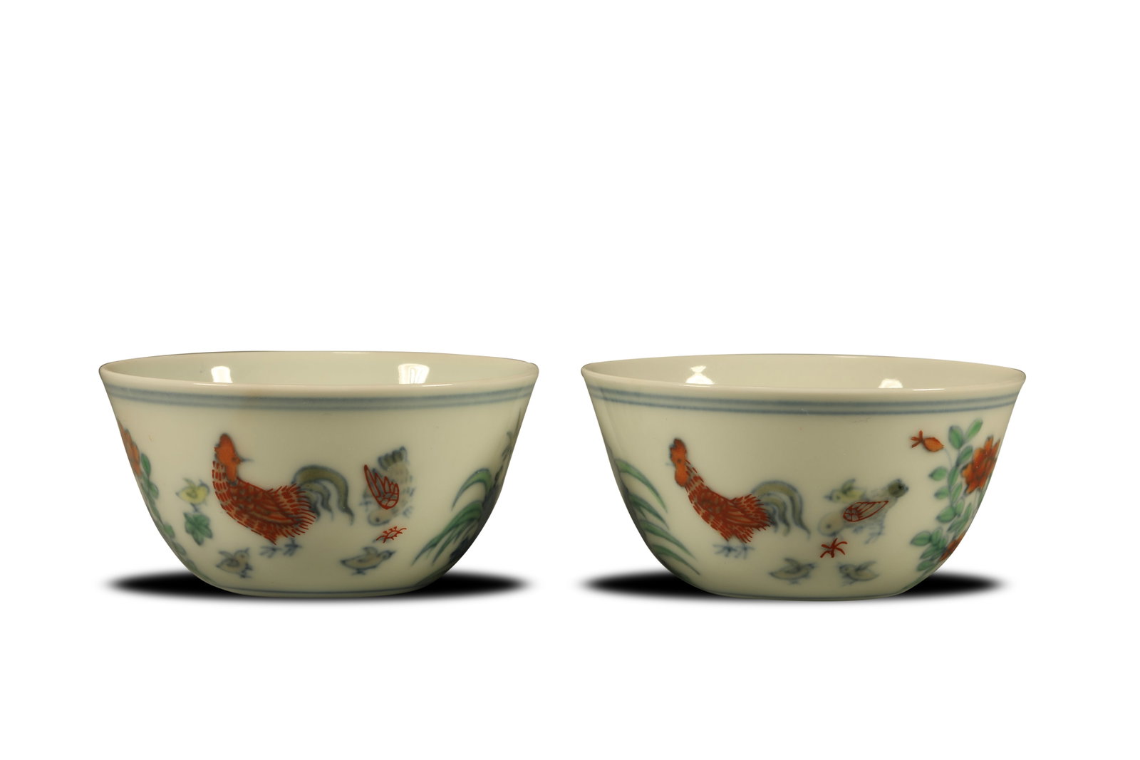 A Pair of Chinese Dou-Cai Glazed Porcelain Cups (1 of 7)