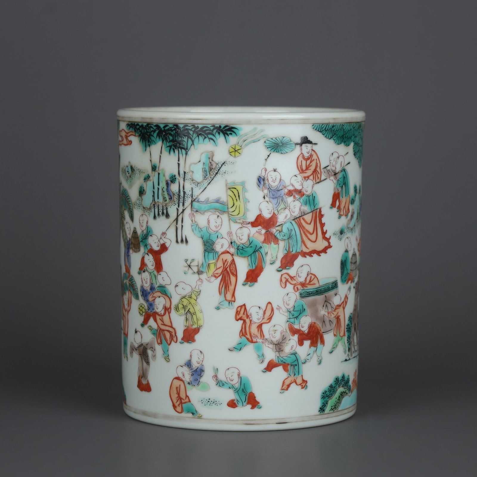 A Chinese Wu-Cai Glazed Porcelain Brush Pot (1 of 9)