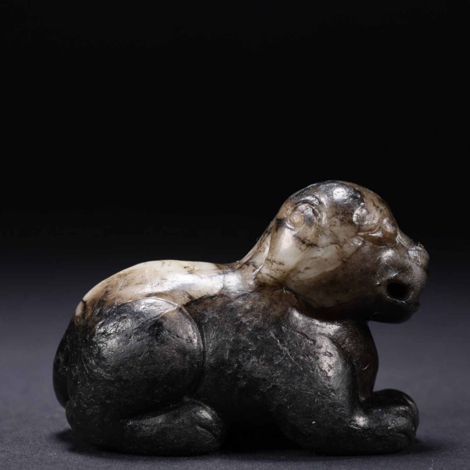 A Chinese Carved Jade Foo-Dog Statuette (1 of 9)
