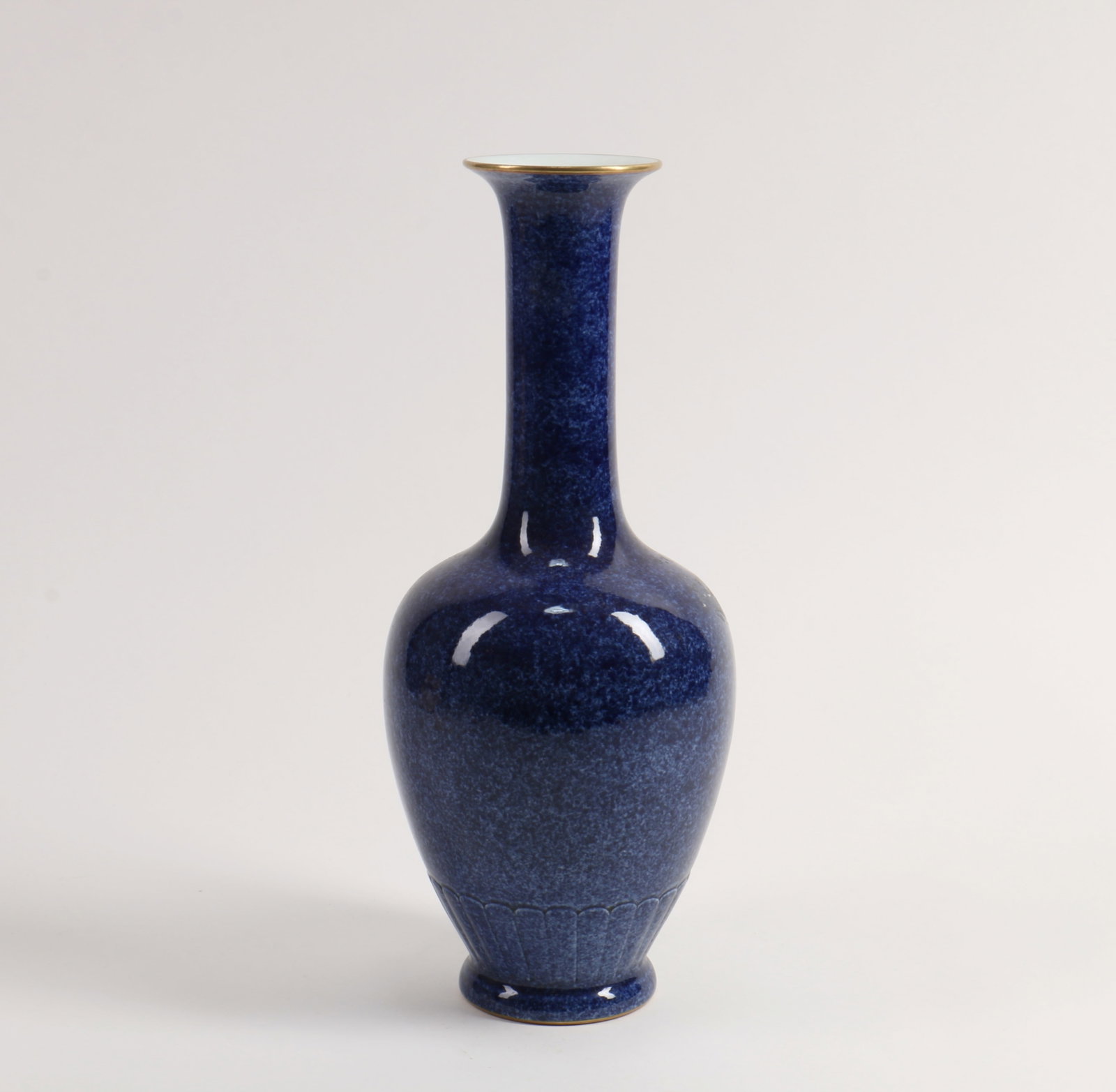 A Chinese Blue Glazed Porcelain Vase (1 of 8)