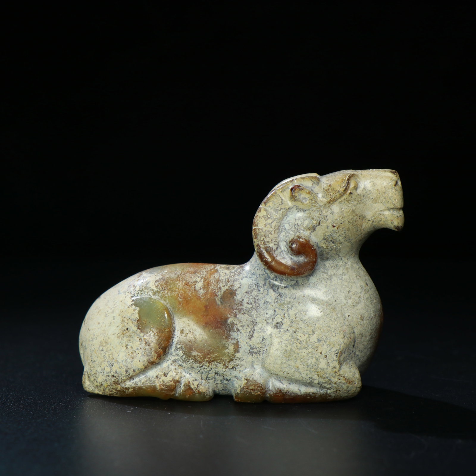 A Chinese Carved Jade Goat Statuette (1 of 9)