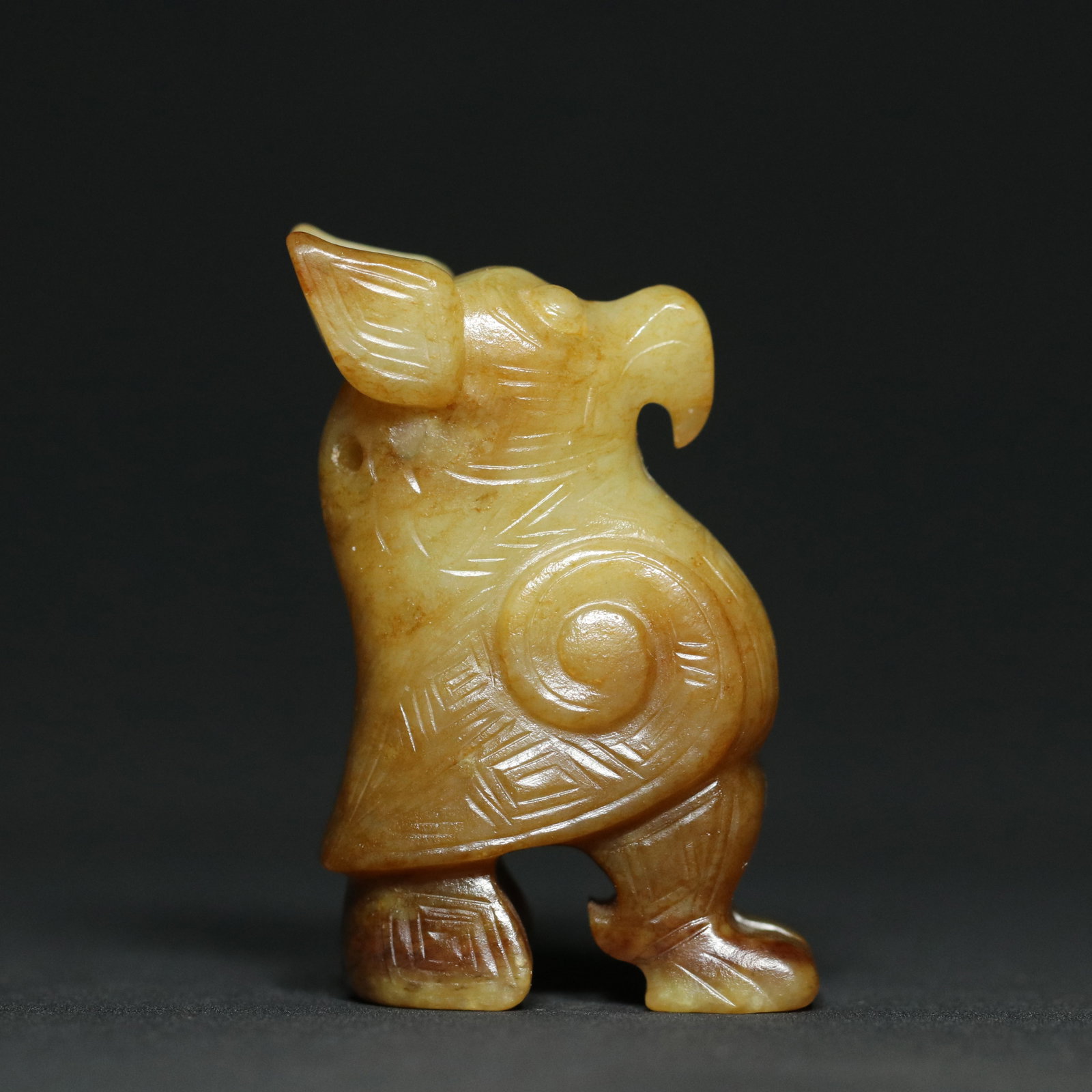 A Chinese Carved Jade Bird Statuette (1 of 9)