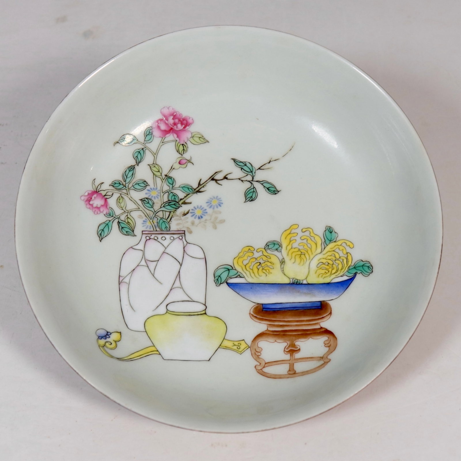 A Pair of Chinese Enamel Glazed Porcelain Plate (1 of 8)