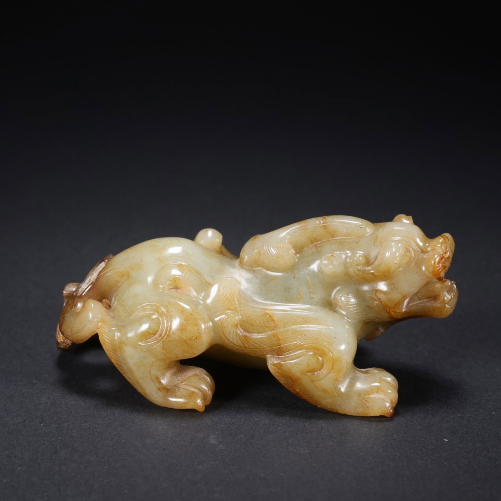 A Chinese Carved Jade Foo-Dog Statuette (1 of 9)