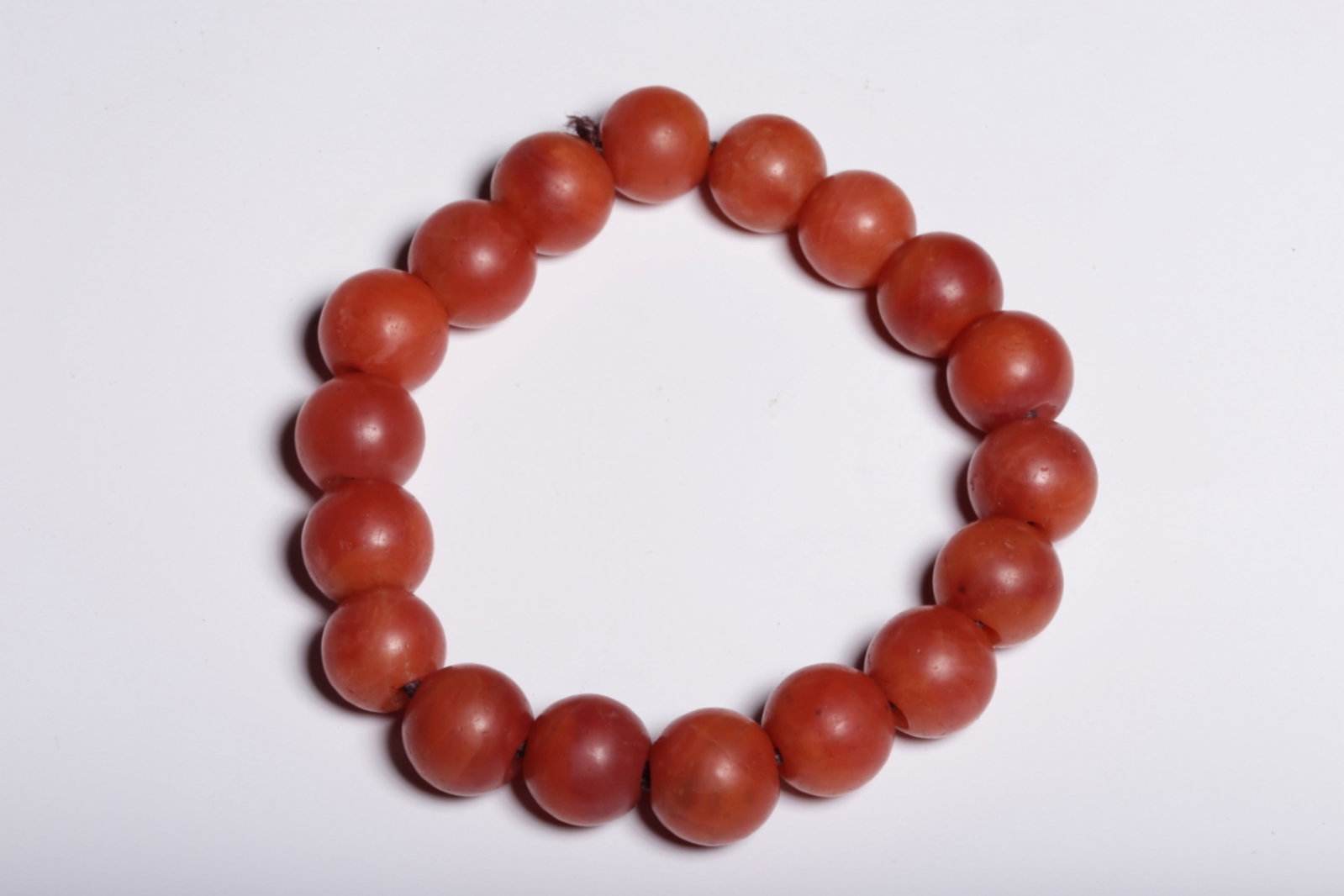 A Chinese Carved Agate Bracelet (1 of 7)