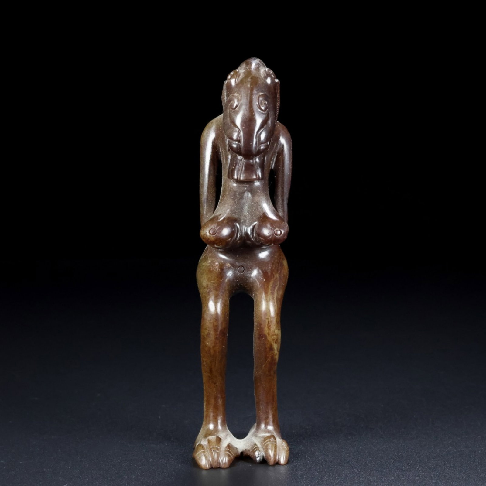A Chinese Carved Jade Bear Statuette (1 of 9)