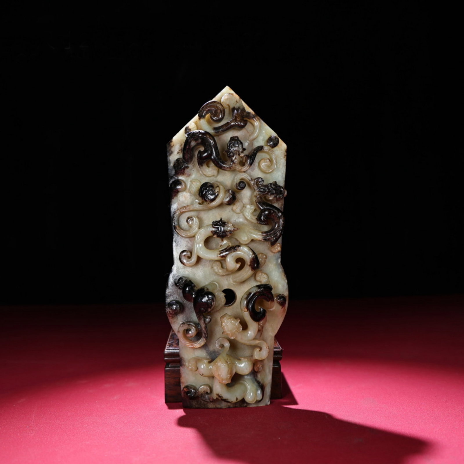 A Chinese Carved Jade Dragon Pendant: A Chinese Carved Jade Dragon Pendant. Ht. 21.3cm, Wd. 8.1cm, Th. 4cm, Wt. 601g