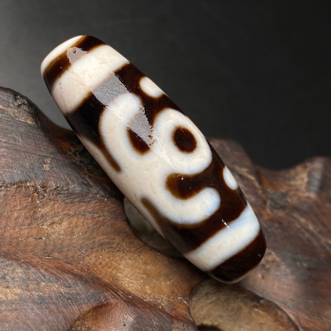 A Chinese Carved Agate DZI Bead (1 of 9)