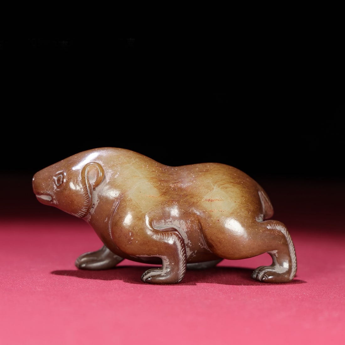 A Chinese Carved Jade Bear Statuette (1 of 9)