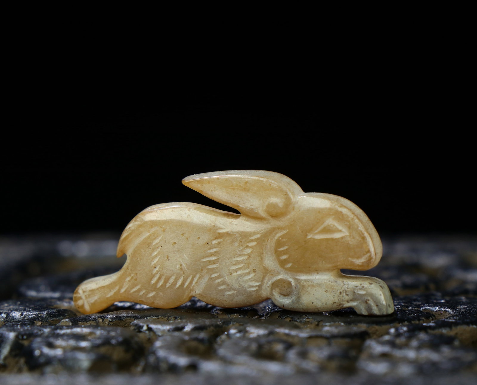 A Chinese Carved Jade Rabbit Statuette (1 of 9)