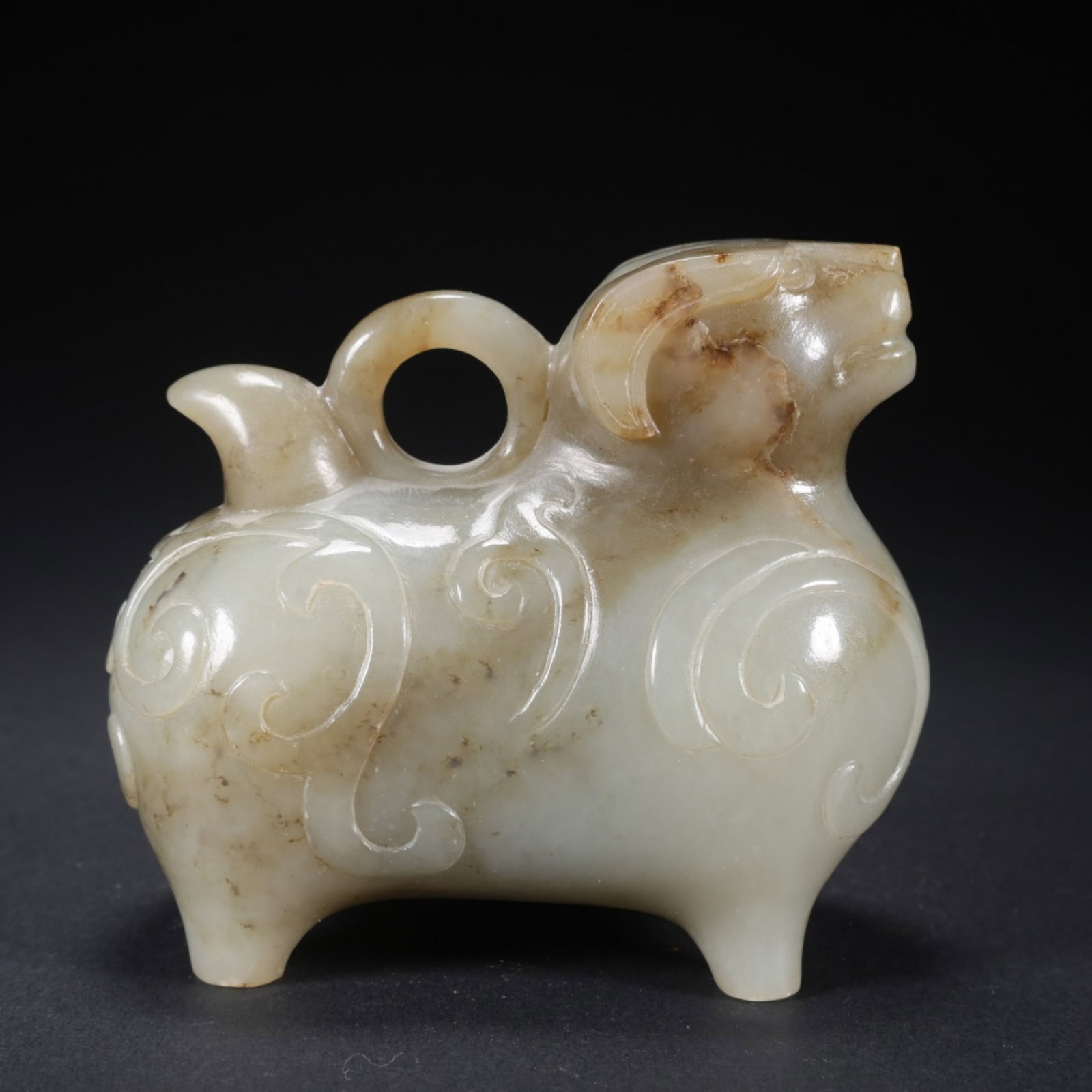 A Chinese Carved Jade Goat Statuette (1 of 9)