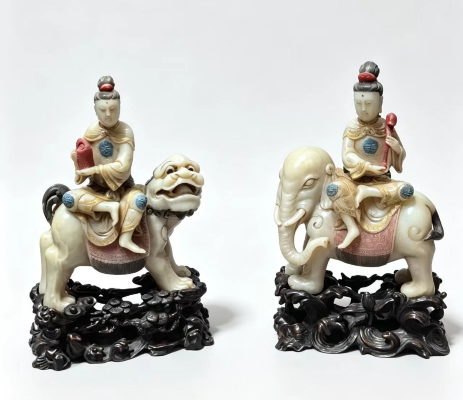 A Pair of Chinese Carved Figures of Buddha Ride Elephant: A Pair of Chinese Carved Figures of Buddha Ride Elephant. Lg. 14cm, Wd. 6cm, Ht. 22cm