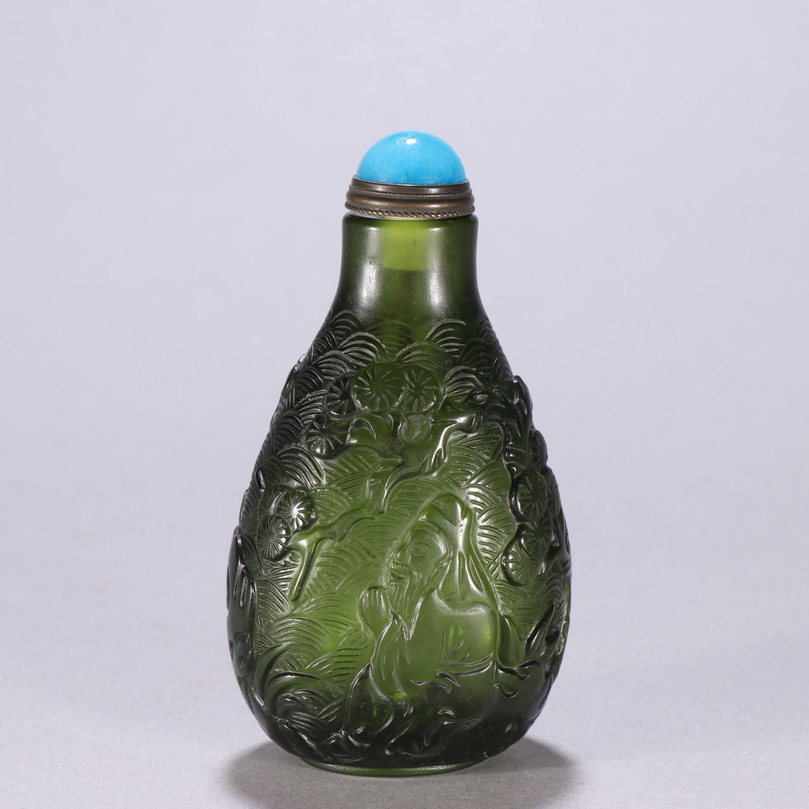 A Chinese Carved Peking Glass Snuff Bottle (1 of 9)