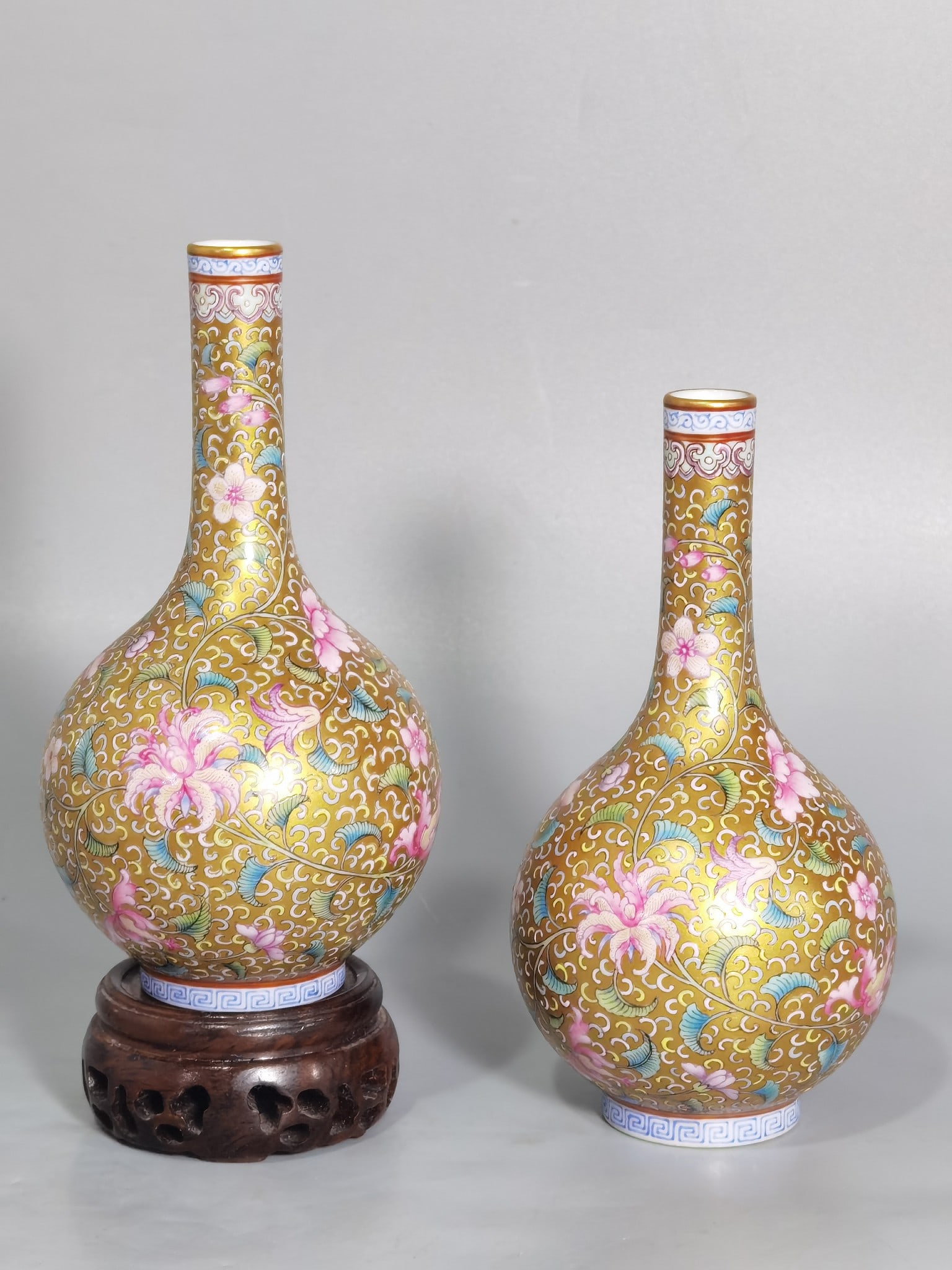 A Pair of Chinese Golden Ground Famille-Rose Porcelain Vases (1 of 9)