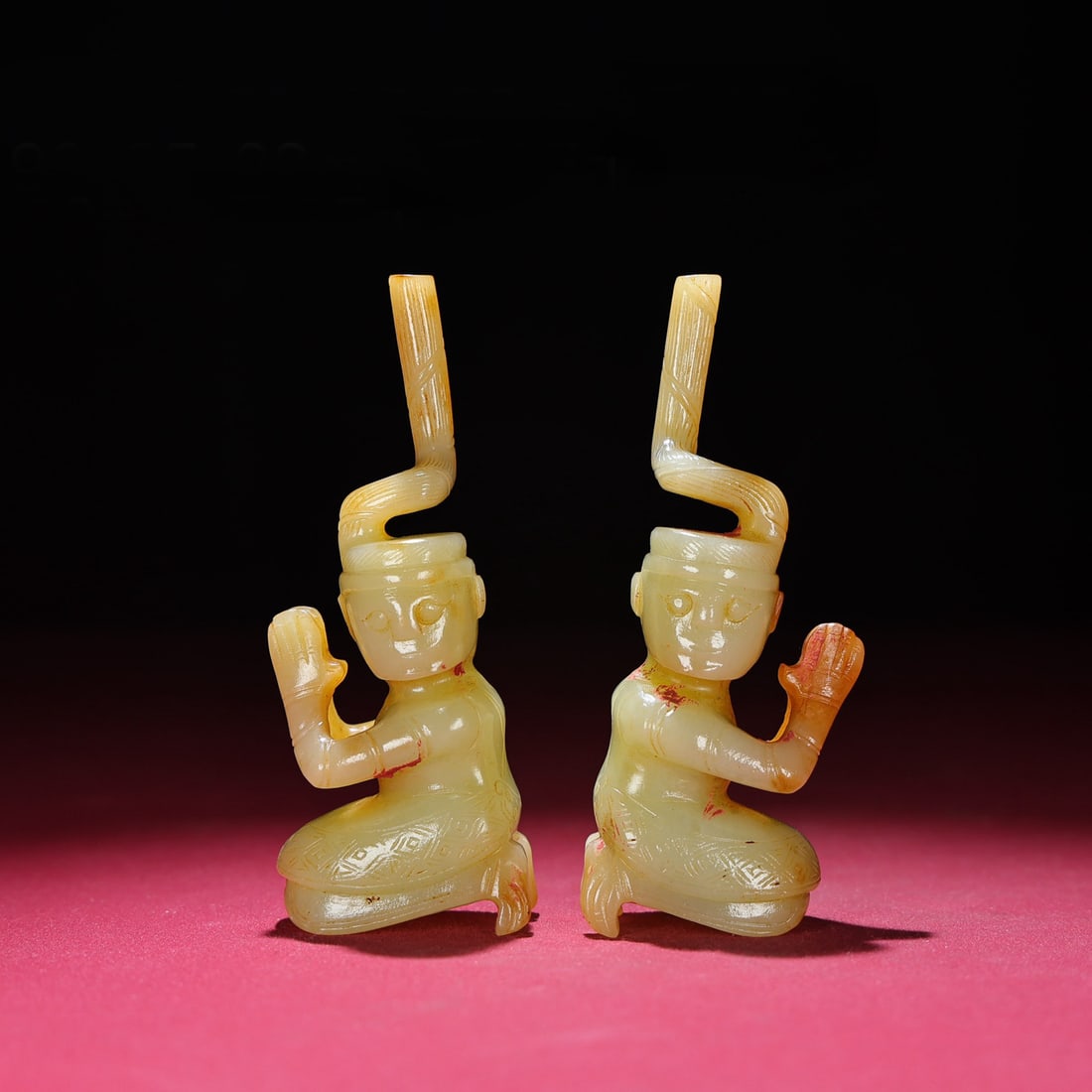 A Pair of Chinese Carved Jade Figures of Kneeling Man: A Pair of Chinese Carved Jade Figures of Kneeling Man. Ht. 9.3cm, Wd. 3.5cm, Th. 2.3cm, Wt. 65g
