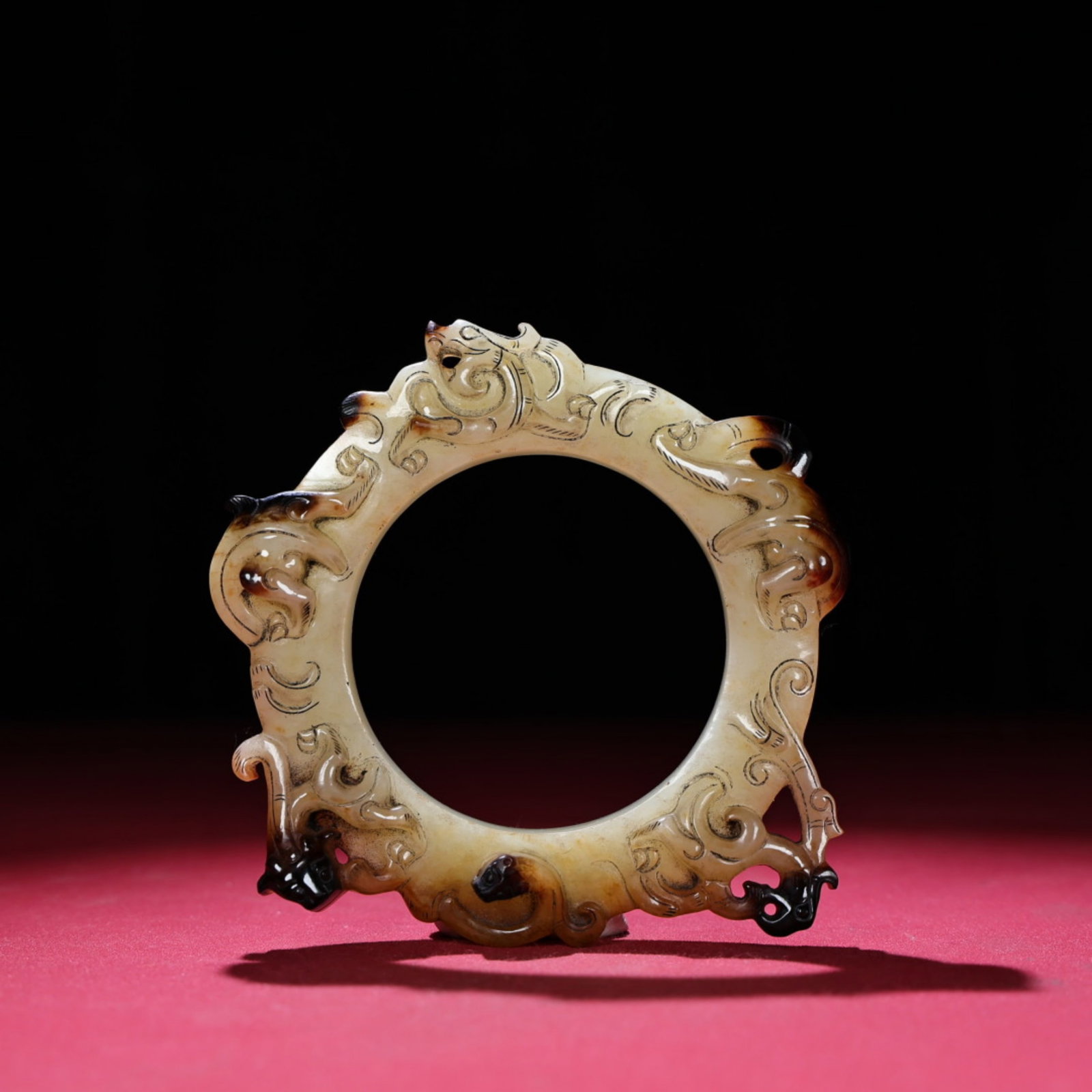 A Chinese Carved Jade Ring Pendant (1 of 9)