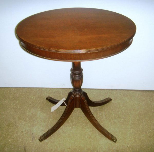 Mahogany Duncan Phyfe Side Table