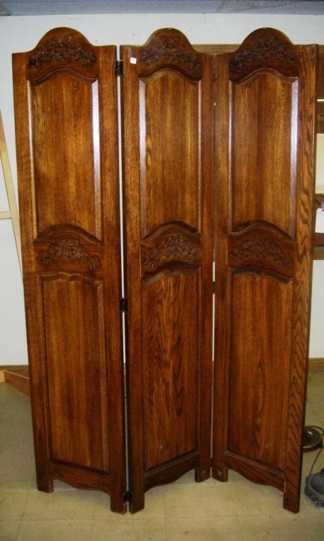 Three Panel Dressing Screen