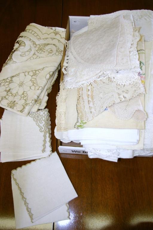Miscellaneous Linen and Hand Crocheted Items