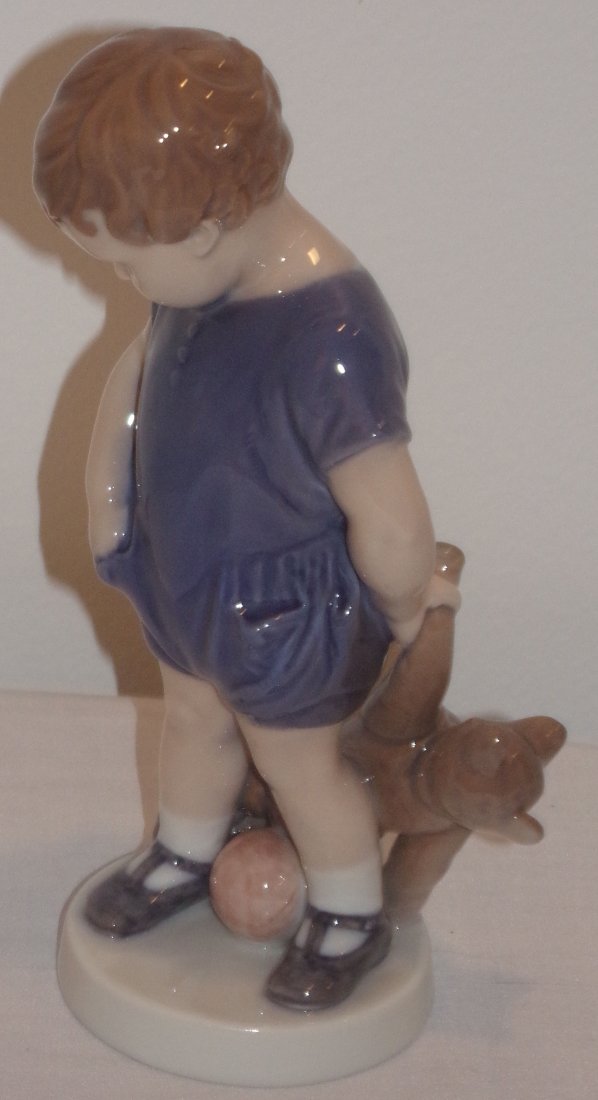 Royal Copenhagen Figure (1 of 4)