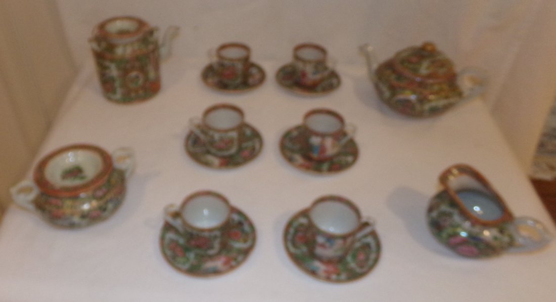16 Pc Tea Set - Rose Medallion (1 of 9)