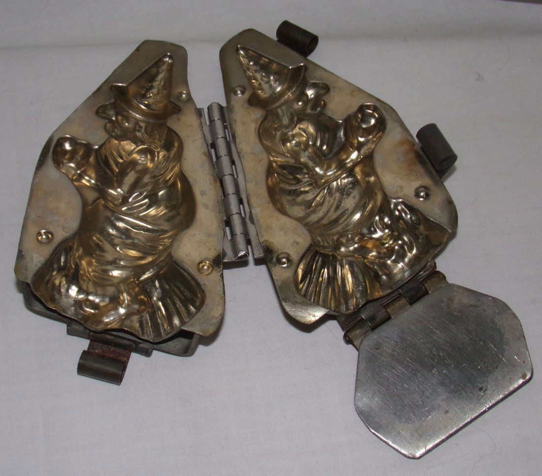 Witch Chocolate Mold (1 of 4)